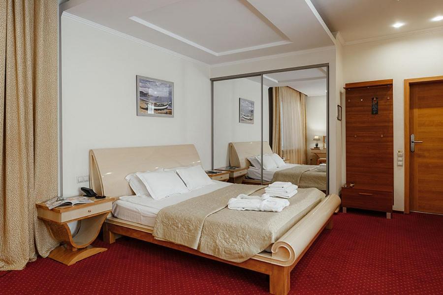 Residence Odesskij Dvorik Odessa Esterno foto