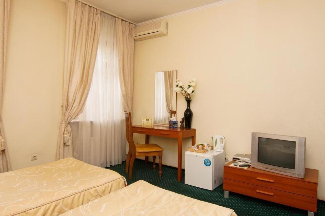 Residence Odesskij Dvorik Odessa Esterno foto