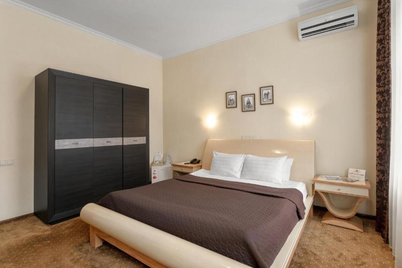 Residence Odesskij Dvorik Odessa Esterno foto