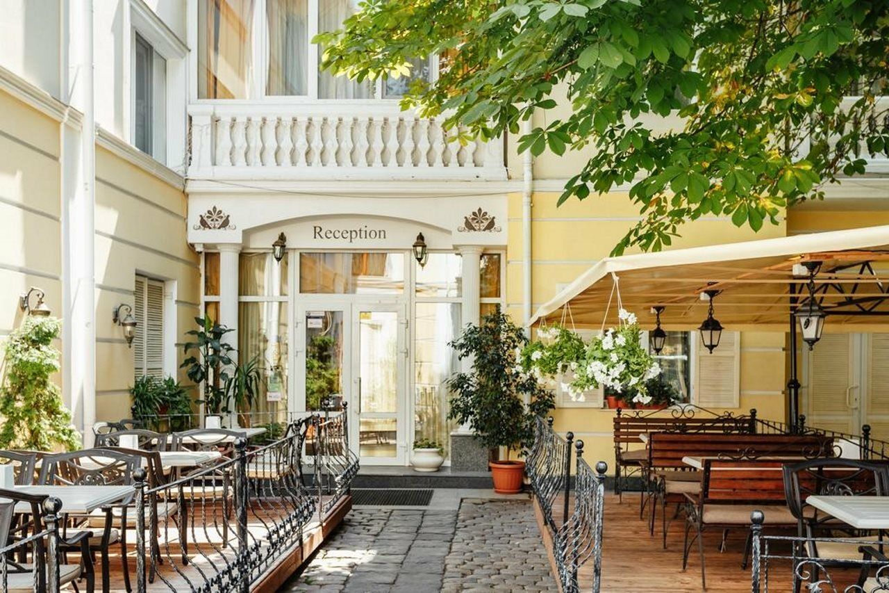 Residence Odesskij Dvorik Odessa Esterno foto